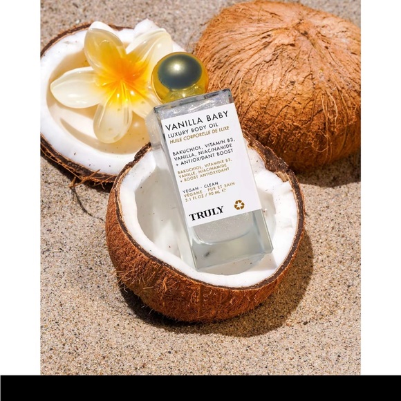 Truly Vanilla Baby Luxury Body Oil - Picture 1 of 3